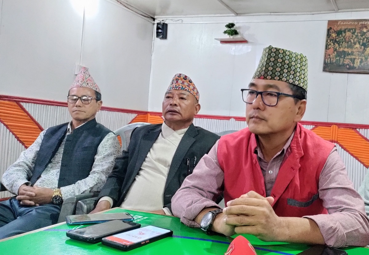 ताप्लेजुङमा लिङ्देनले भने— स्थानीय तहलाई अधिकार सम्पन्न बनाउँ, प्रदेश खारेज गरौँ